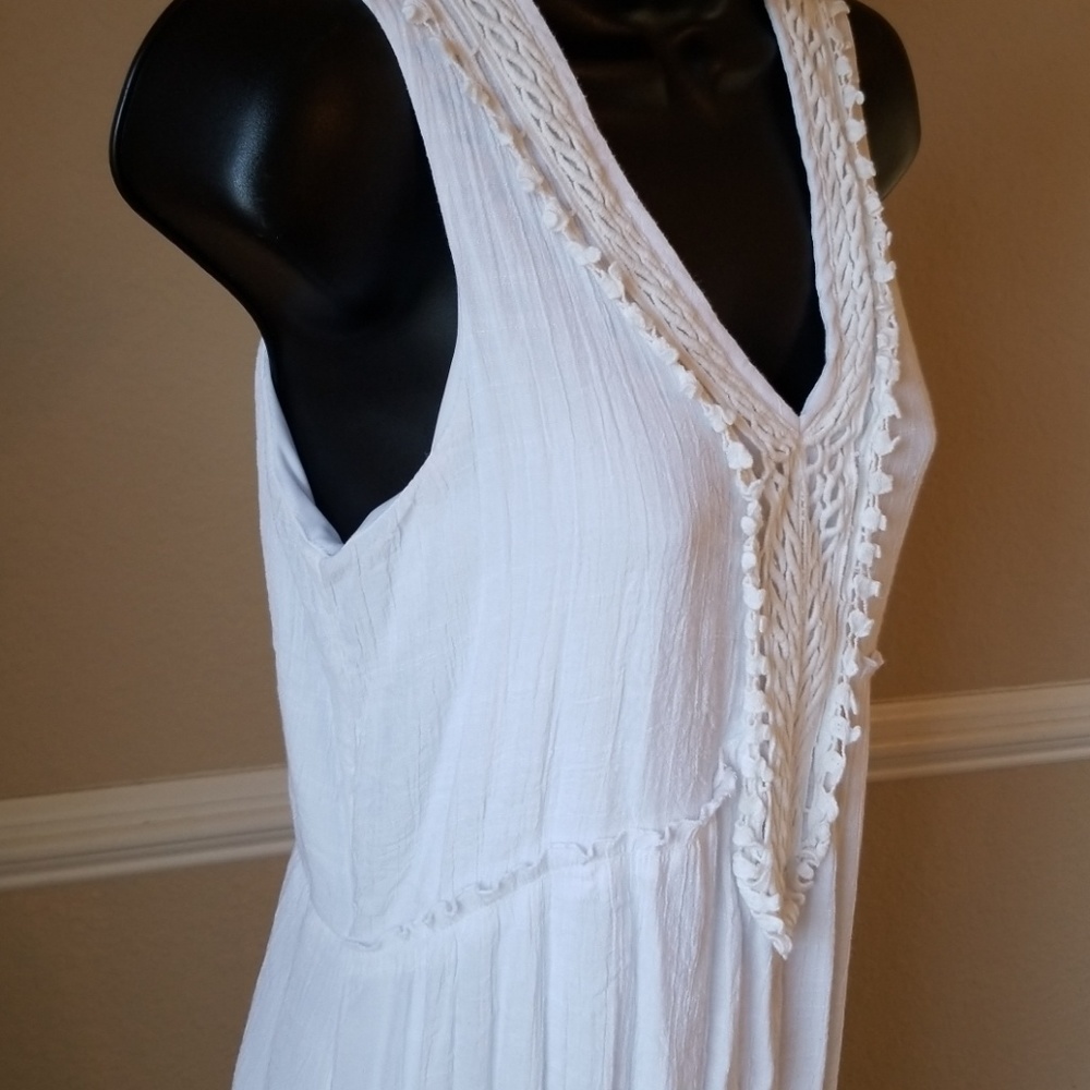 Dress - Picture 4 of 5
